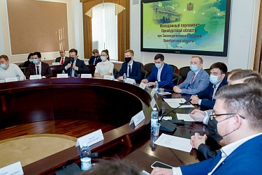 Сегодня к работе приступил новый состав Молодежного парламента при Законодательном Собрании